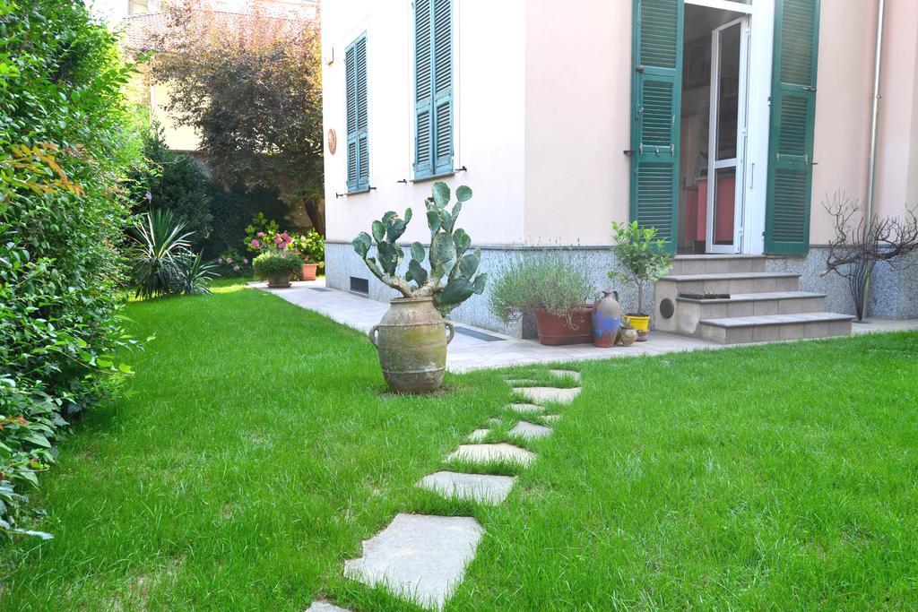 Al Giardino Degli Artisti Bed and Breakfast Cairo Montenotte Exteriör bild